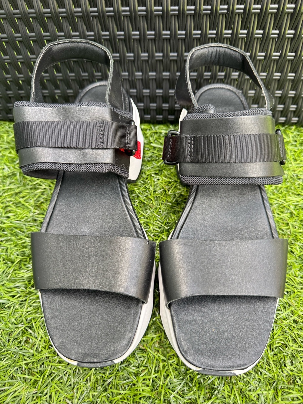 SOREL Kinetic Impact Y-Strap Sandals Womens 10.5 Black White Platform NWOB - Picture 12 of 13